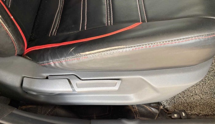 2021 Hyundai AURA S 1.2 CNG, CNG, Manual, 55,433 km, Driver Side Adjustment Panel