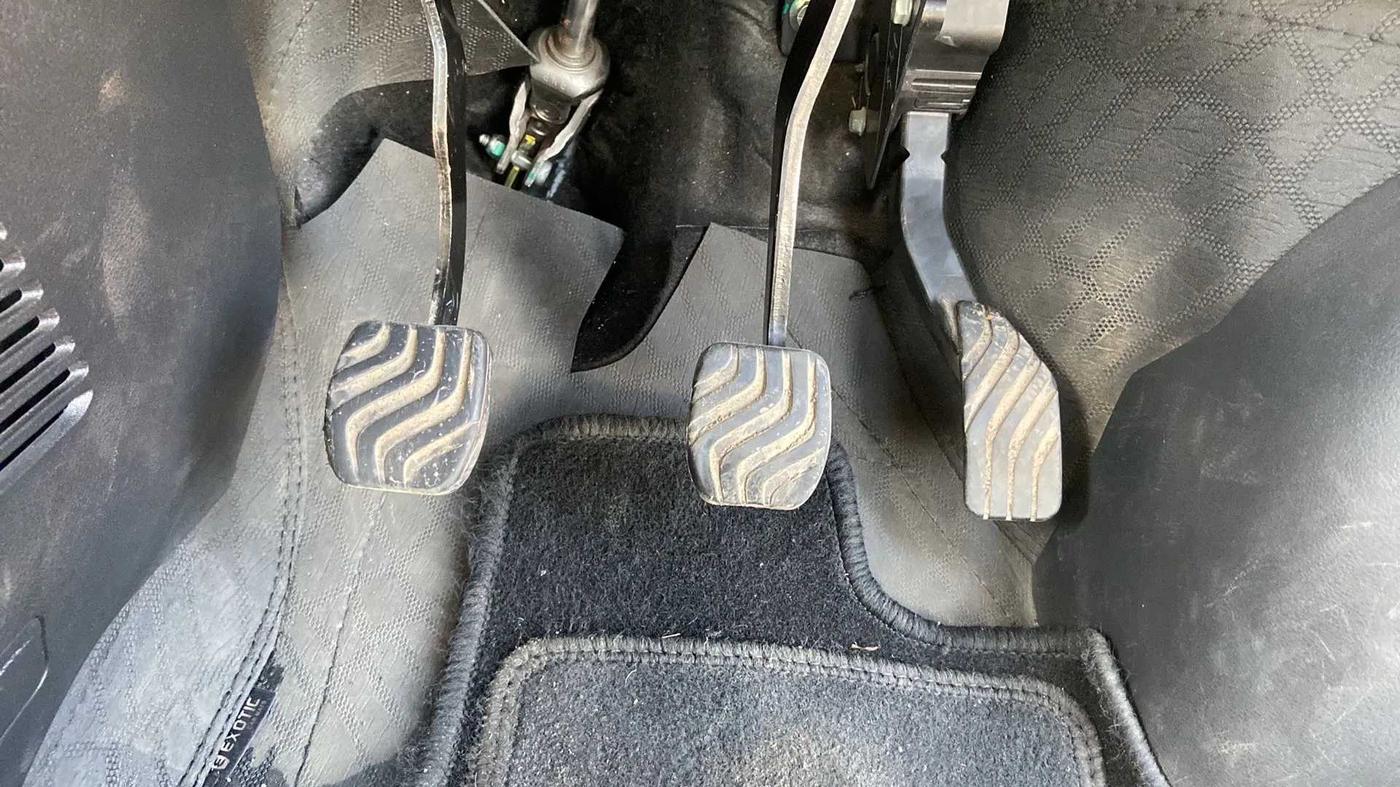 2023 Nissan MAGNITE XE, Petrol, Manual, 36,839 km, Pedals