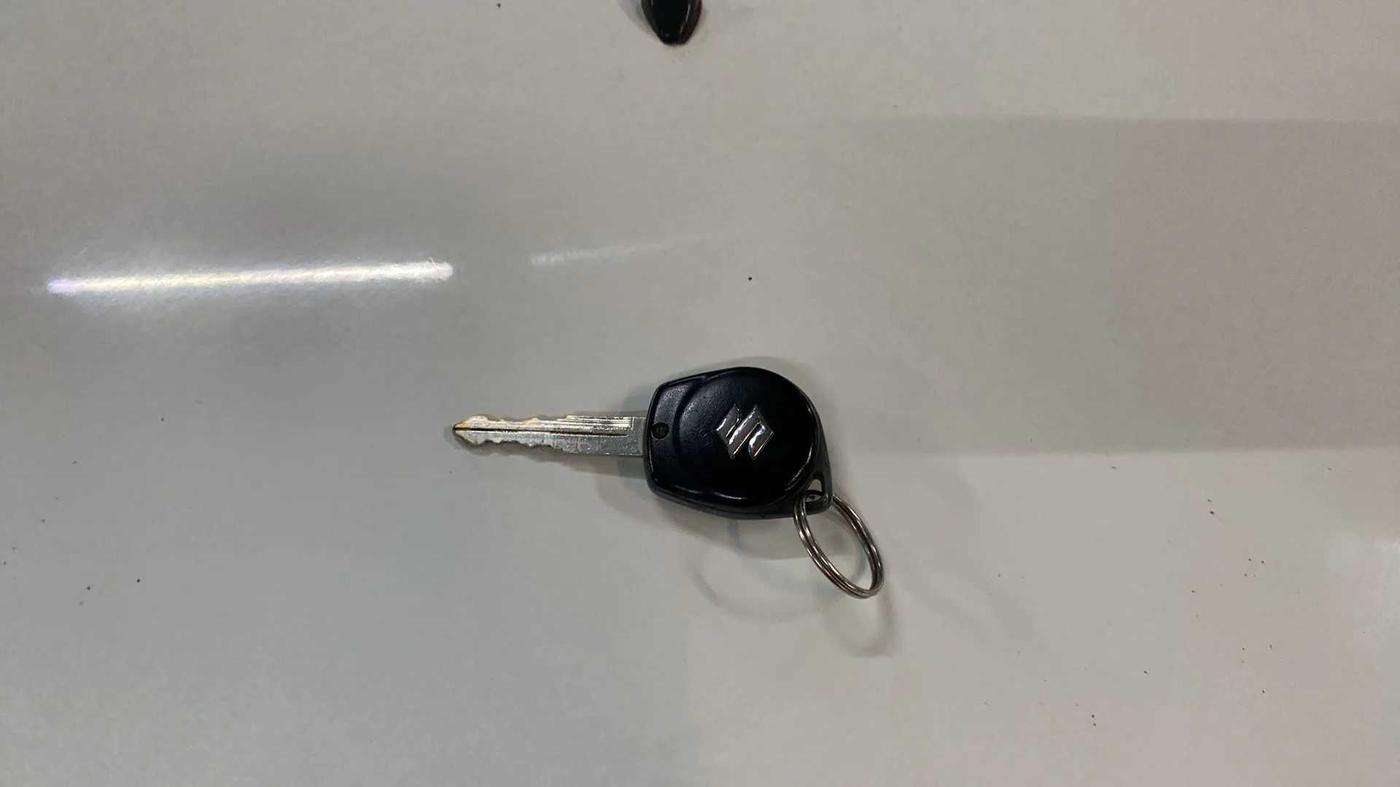 2019 Maruti S PRESSO VXI PLUS AMT, CNG, Automatic, 71,256 km, Key Close Up