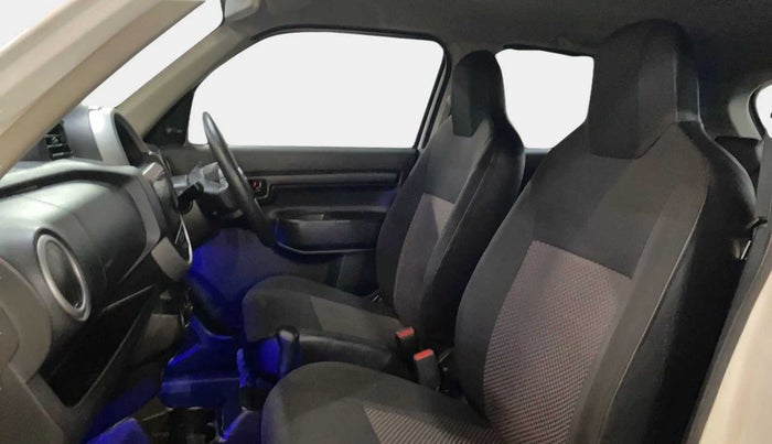 2019 Maruti S PRESSO VXI PLUS AMT, CNG, Automatic, 71,256 km, Right Side Front Door Cabin