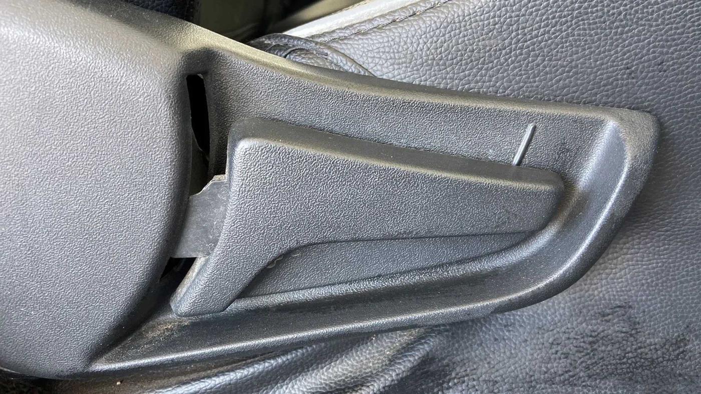 2022 Maruti Alto K10 VXI, Petrol, Manual, 19,034 km, Driver Side Adjustment Panel