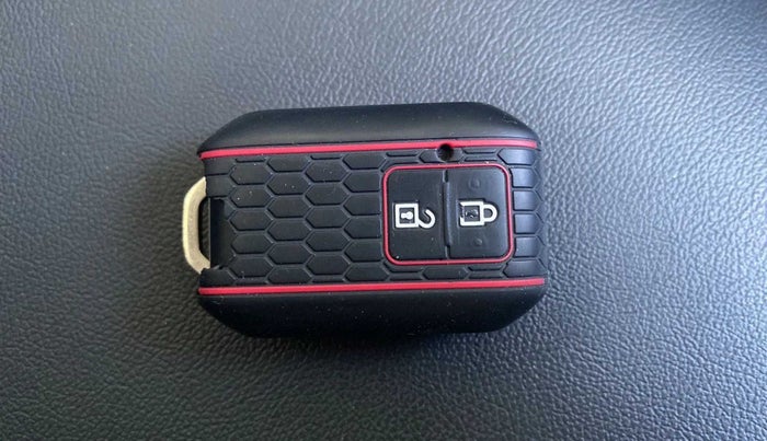 2019 Maruti Baleno ZETA PETROL 1.2, Petrol, Manual, 22,081 km, Key Close Up