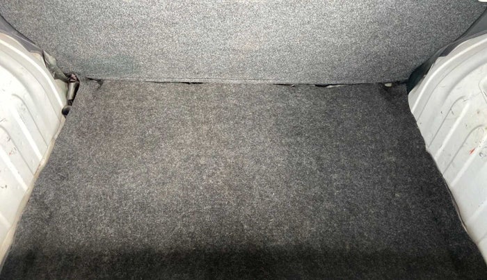 2016 Renault Kwid RXT 0.8, Petrol, Manual, 56,882 km, Boot Inside