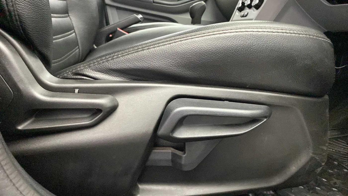 2021 Tata Tiago XZ PETROL, Petrol, Manual, 26,410 km, Driver Side Adjustment Panel