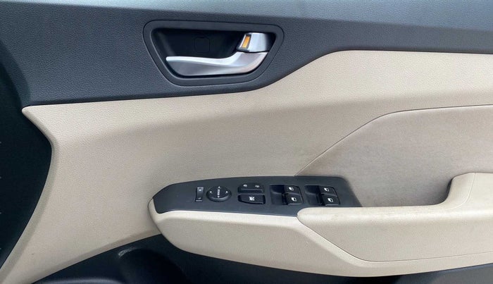 2021 Hyundai Verna S PLUS 1.5 VTVT, Petrol, Manual, 34,381 km, Driver Side Door Panels Control