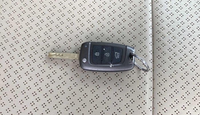 2021 Hyundai Verna S PLUS 1.5 VTVT, Petrol, Manual, 34,381 km, Key Close Up
