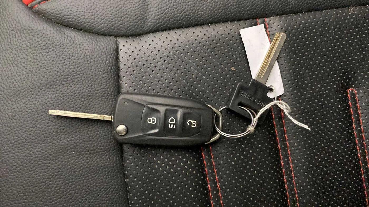 2020 Tata Tiago XZ PETROL, Petrol, Manual, 42,522 km, Key Close Up