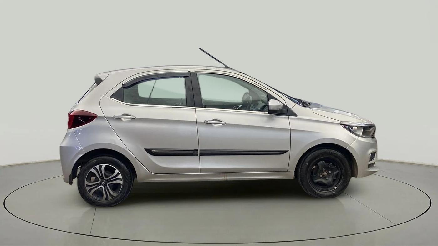 2020 Tata Tiago XZ PETROL, Petrol, Manual, 42,522 km, Right Side View