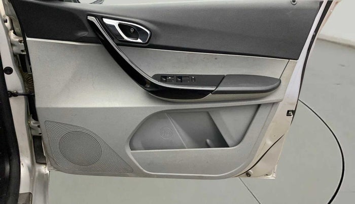 2020 Tata Tiago XZ PETROL, Petrol, Manual, 42,522 km, Driver Side Door Panels Control