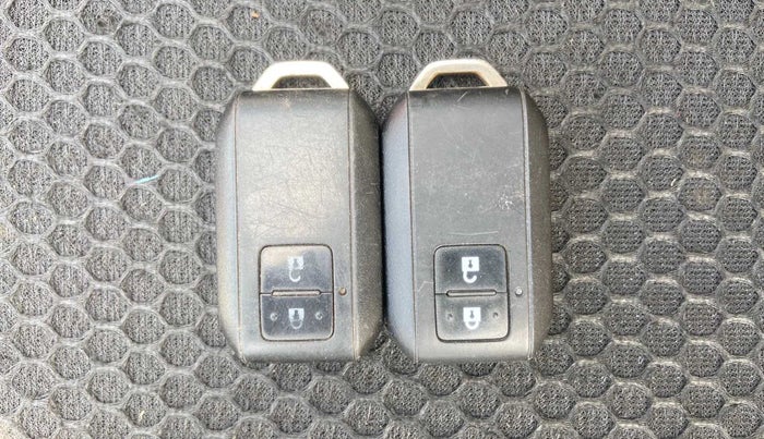 2021 Maruti Baleno ZETA PETROL 1.2, Petrol, Manual, 16,569 km, Key Close Up