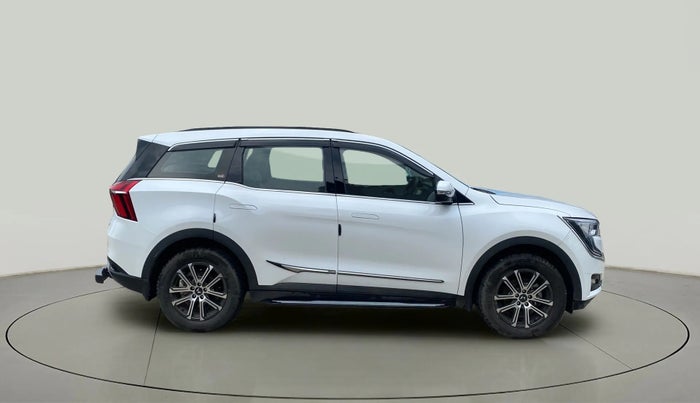 2023 Mahindra XUV700 AX 7 D MT 7 STR, Diesel, Manual, 11,257 km, Right Side
