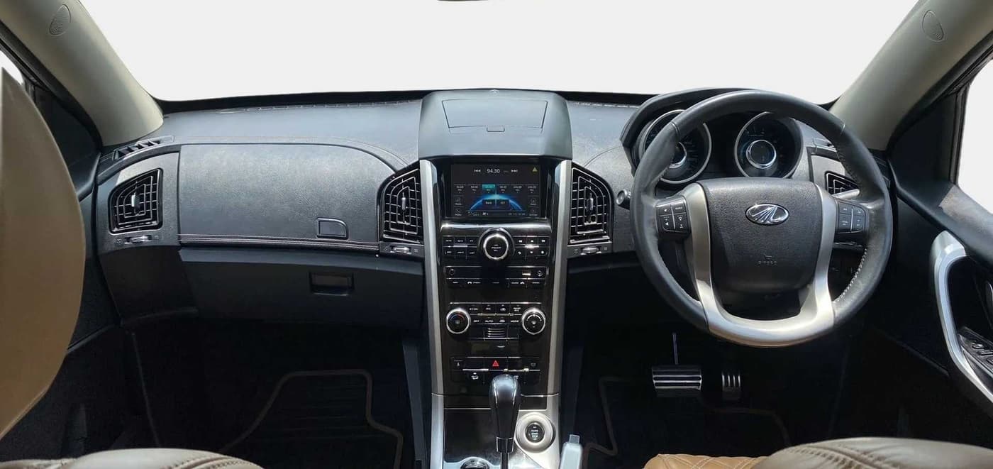 2019 Mahindra XUV500 W11 (O) AT, Diesel, Automatic, 64,319 km, Dashboard