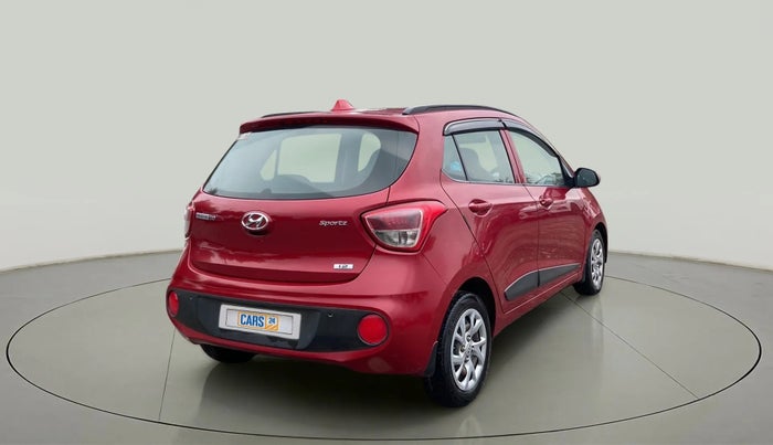 2017 Hyundai Grand i10 SPORTZ (O) 1.2 KAPPA VTVT, Petrol, Manual, 1,11,594 km, Right Back Diagonal