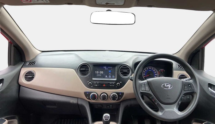 2017 Hyundai Grand i10 SPORTZ (O) 1.2 KAPPA VTVT, Petrol, Manual, 1,11,594 km, Dashboard