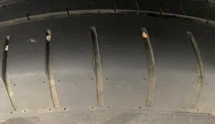 2022 Maruti Swift ZXI PLUS, Petrol, Manual, 26,933 km, Left Rear Tyre Tread