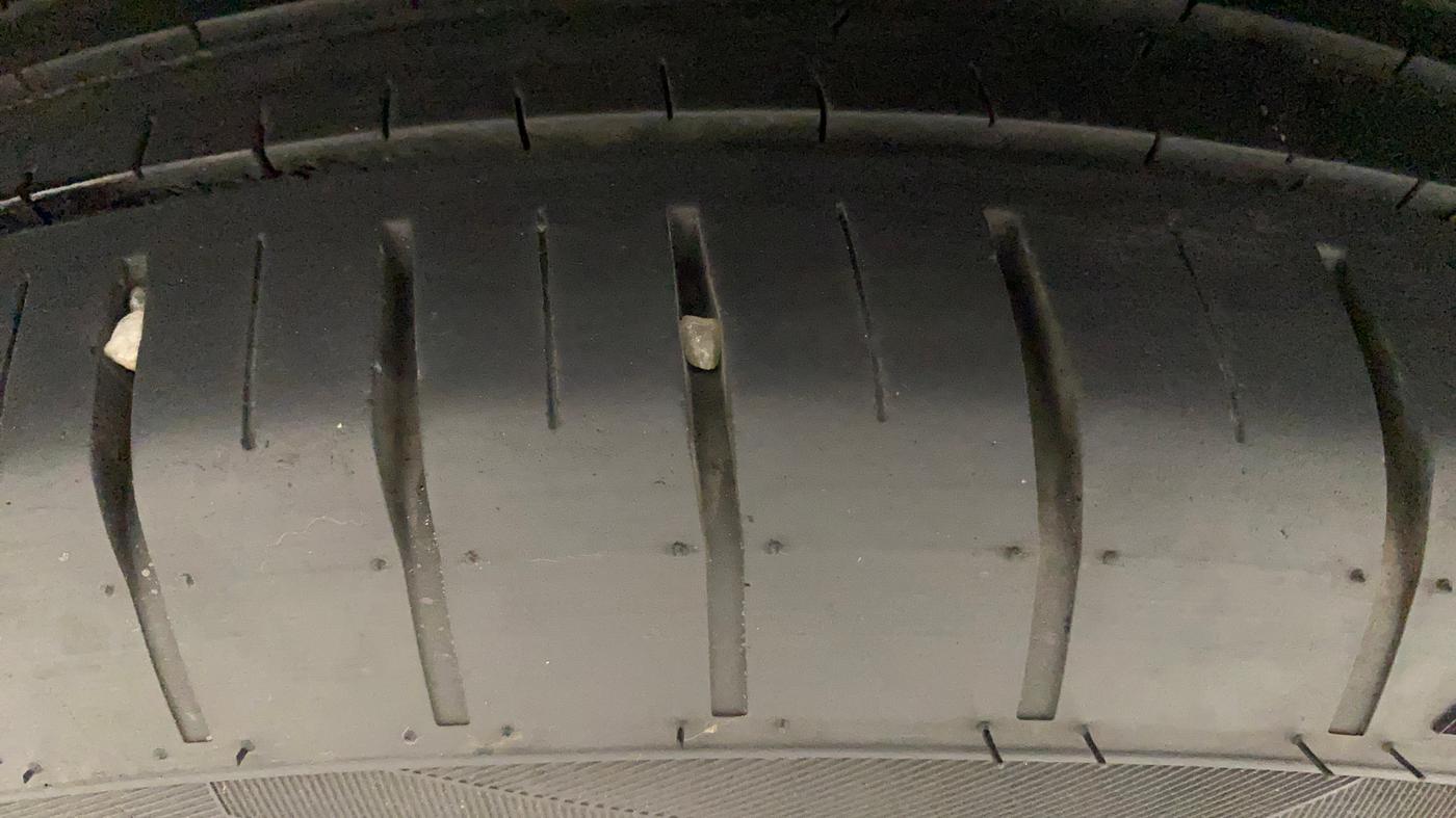 2022 Maruti Swift ZXI PLUS, Petrol, Manual, 26,933 km, Right Rear Tyre Tread