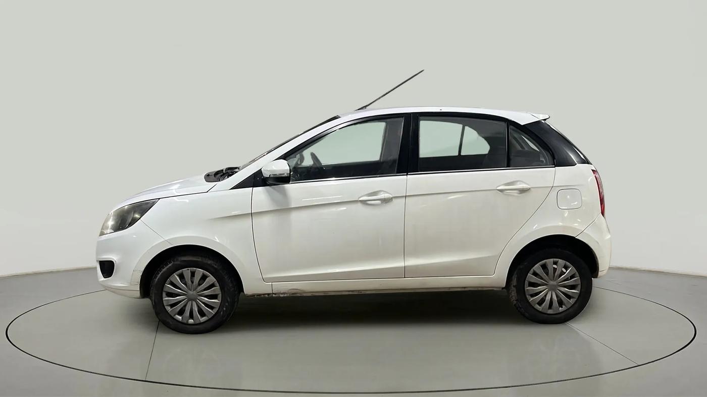 2015 Tata Bolt XMS REVOTRON, Petrol, Manual, 45,202 km, Left Side