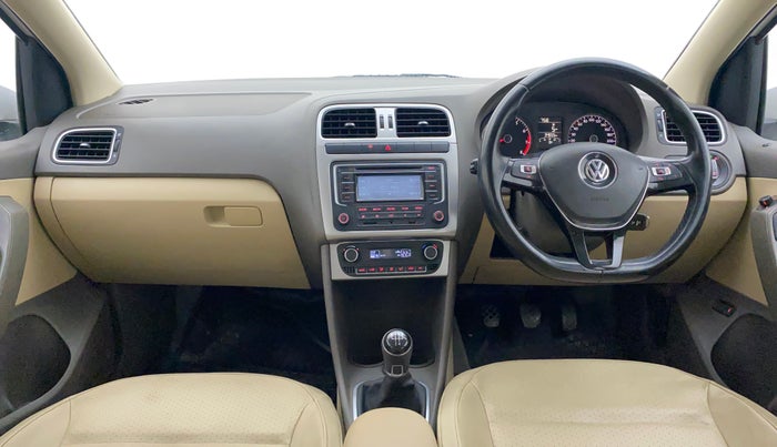2016 Volkswagen Vento HIGHLINE 1.6 MPI, Petrol, Manual, 34,775 km, Dashboard