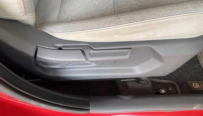 2019 Hyundai GRAND I10 NIOS SPORTZ 1.2 KAPPA VTVT, Petrol, Manual, 1,869 km, Driver Side Adjustment Panel