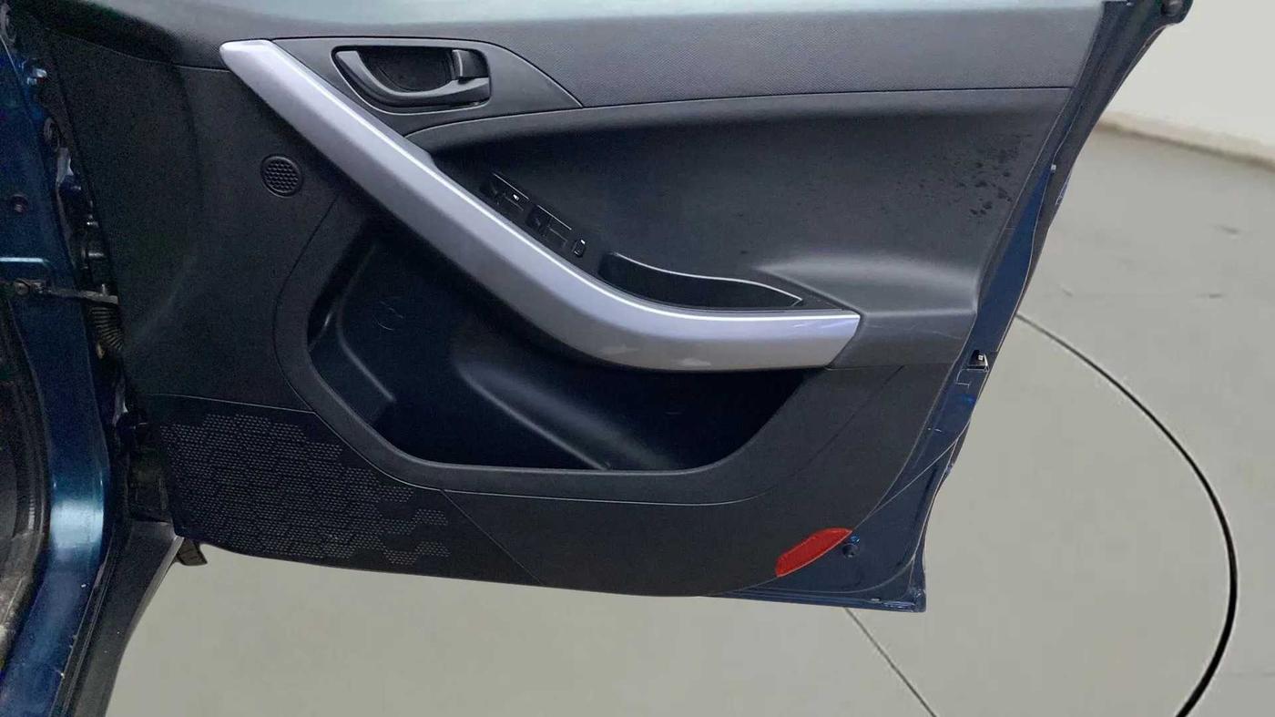 2023 Tata NEXON EV XM, Electric, Automatic, 41,672 km, Driver Side Door Panels Control