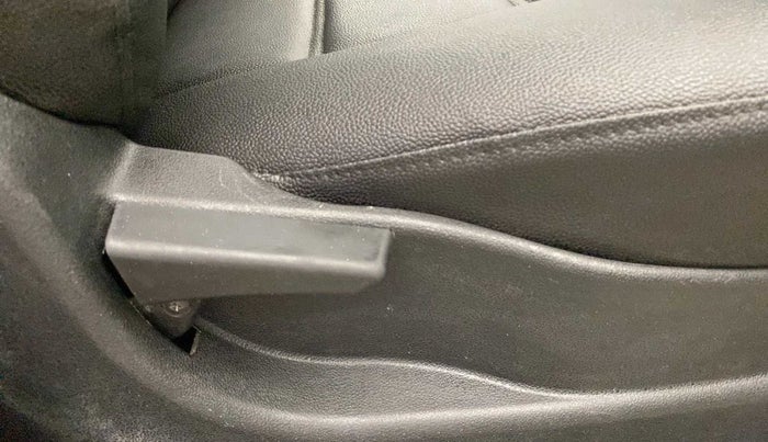 2018 Tata Tiago XT PETROL, Petrol, Manual, 46,621 km, Driver Side Adjustment Panel