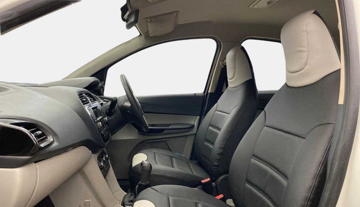 2018 Tata Tiago XT PETROL, Petrol, Manual, 46,621 km, Right Side Front Door Cabin