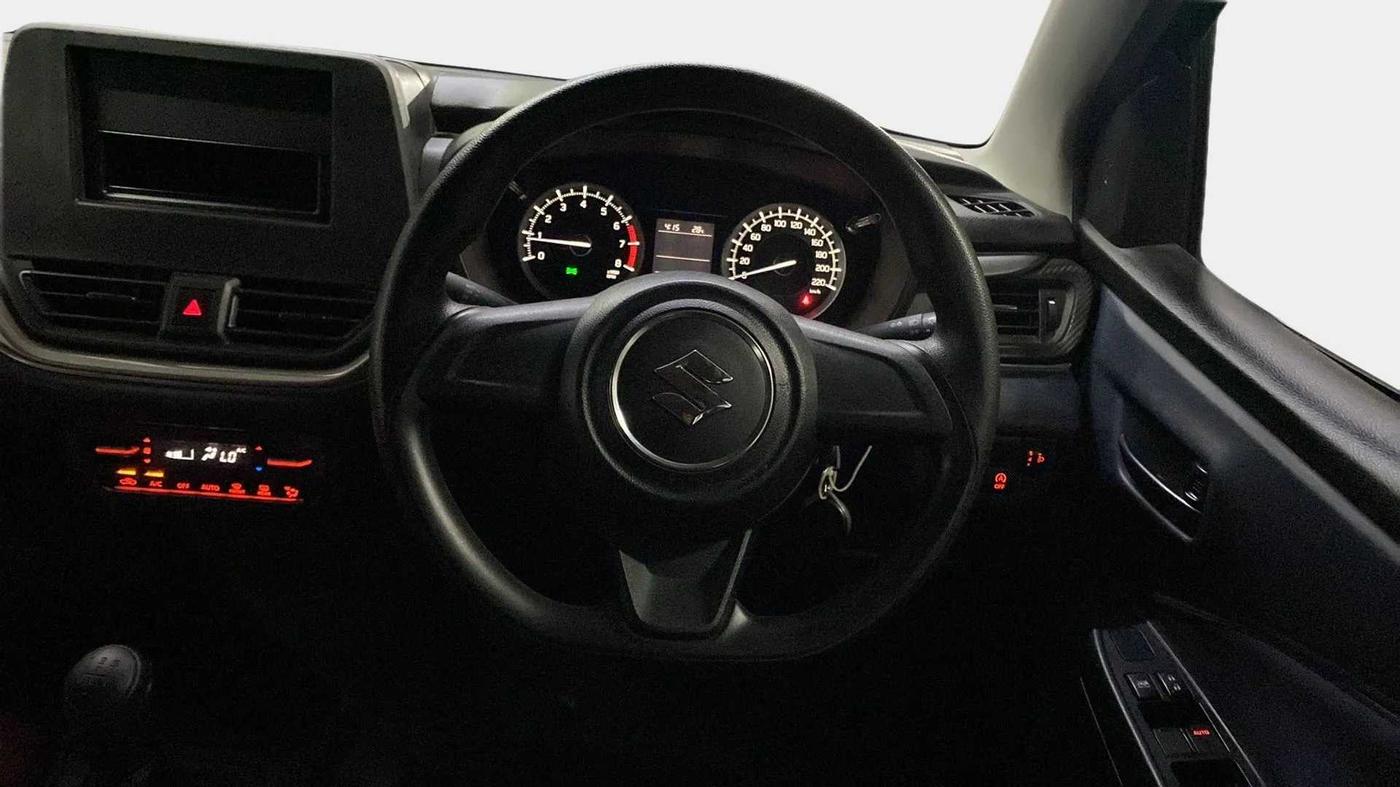2022 Maruti Baleno SIGMA PETROL 1.2, Petrol, Manual, 5,990 km, Steering Wheel Close Up