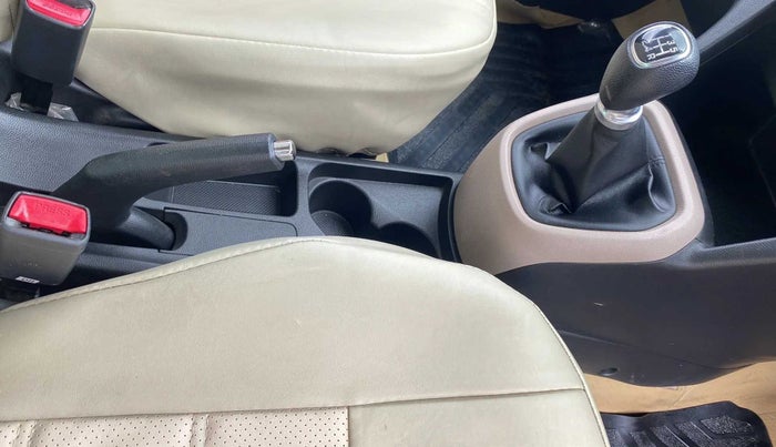 2019 Hyundai Grand i10 SPORTZ 1.2 KAPPA VTVT, CNG, Manual, 27,433 km, Gear Lever