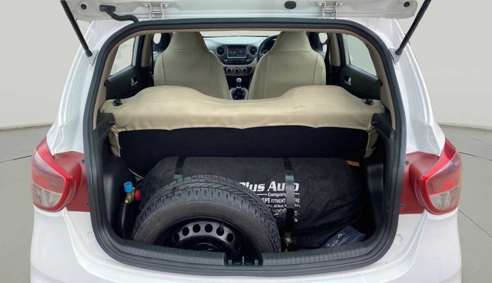 2019 Hyundai Grand i10 SPORTZ 1.2 KAPPA VTVT, CNG, Manual, 27,433 km, Boot Inside