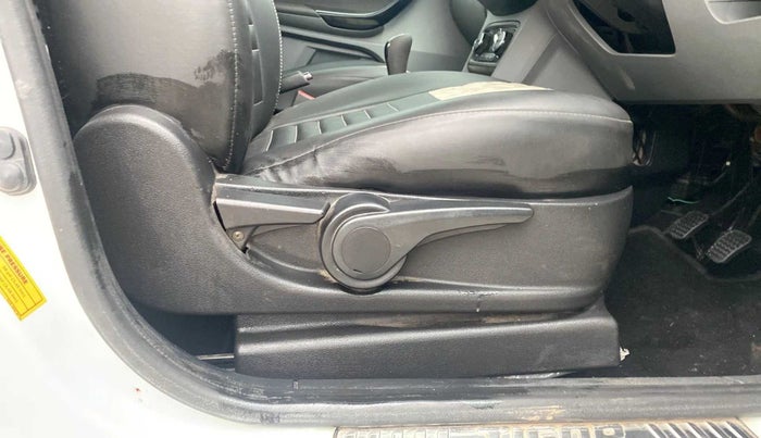 2019 Tata TIGOR XZ PLUS PETROL, Petrol, Manual, 26,582 km, Driver Side Adjustment Panel