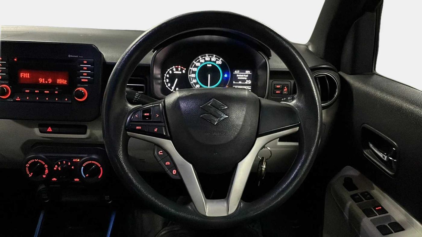2017 Maruti IGNIS DELTA 1.2 AMT, Petrol, Automatic, 24,826 km, Steering Wheel Close Up