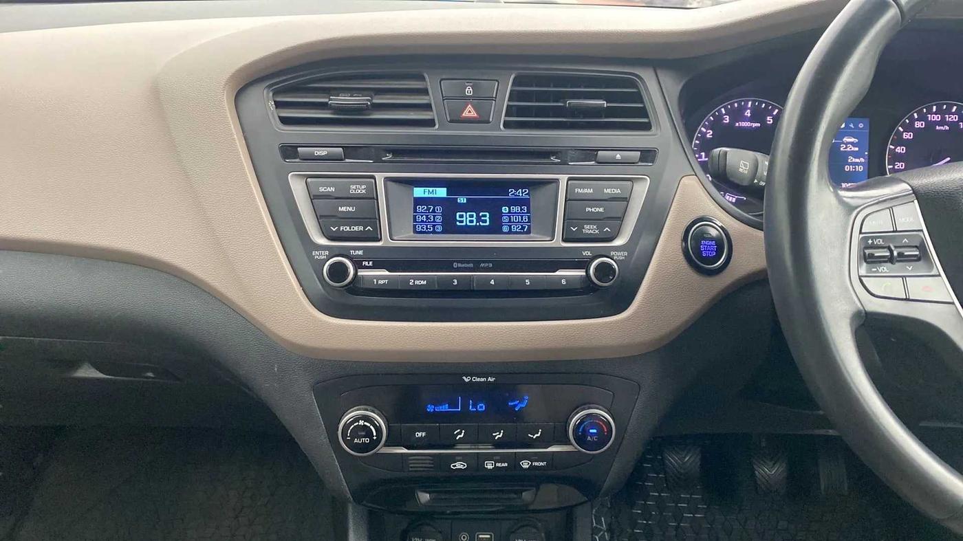 2014 Hyundai Elite i20 ASTA 1.2, Petrol, Manual, 1,04,377 km, Air Conditioner