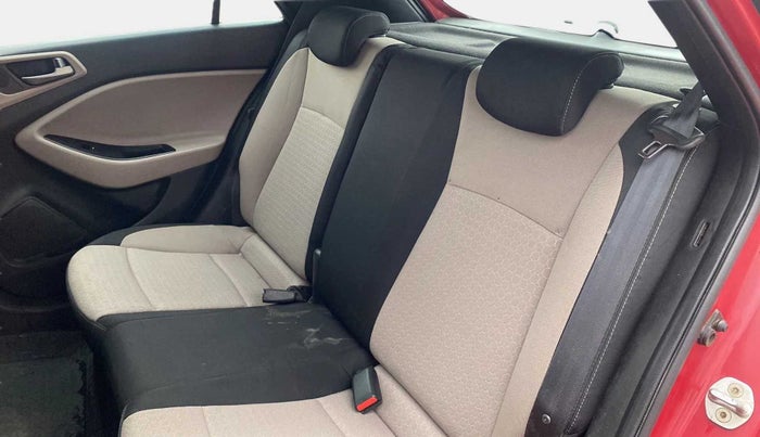 2014 Hyundai Elite i20 ASTA 1.2, Petrol, Manual, 1,04,377 km, Right Side Rear Door Cabin