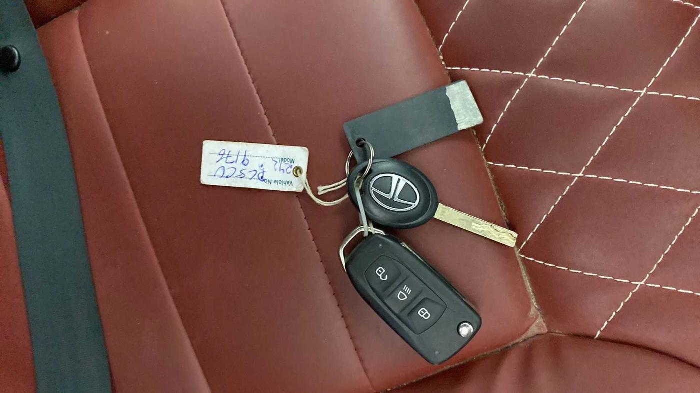 2023 Tata Tiago XT PETROL, Petrol, Manual, 7,137 km, Key Close Up