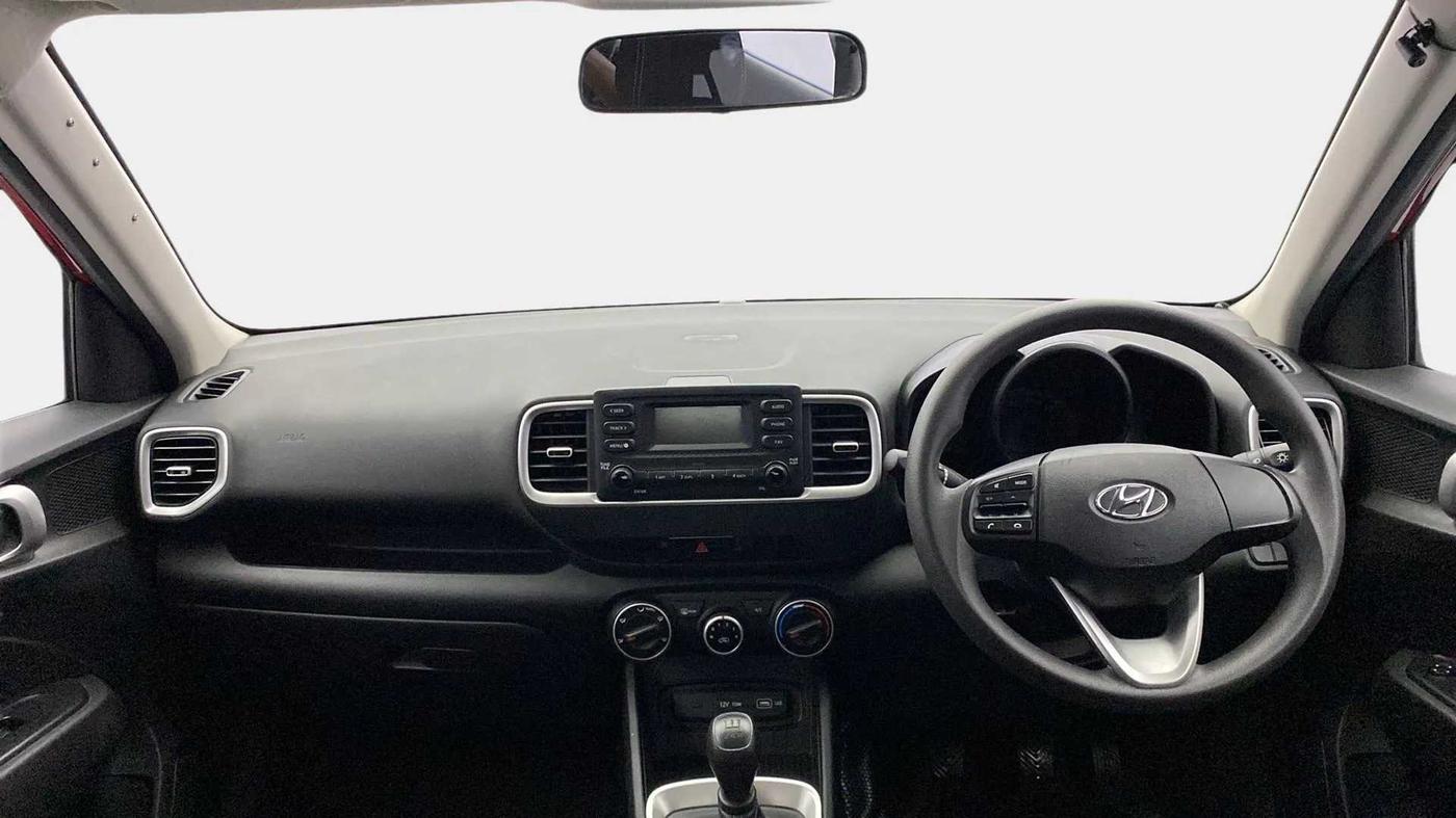 2022 Hyundai VENUE S 1.2, Petrol, Manual, 25,824 km, Dashboard