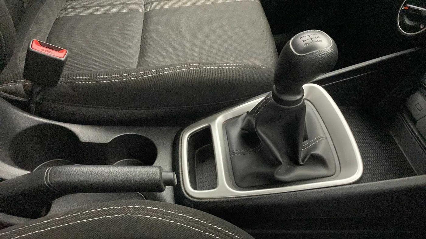 2022 Hyundai VENUE S 1.2, Petrol, Manual, 25,824 km, Gear Lever