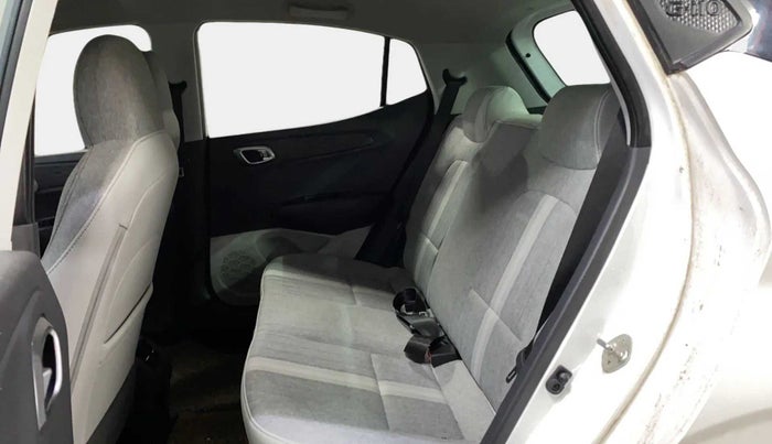 2022 Hyundai GRAND I10 NIOS SPORTZ 1.2 KAPPA VTVT CNG, CNG, Manual, 24,072 km, Right Side Rear Door Cabin