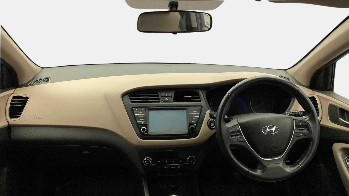 2017 Hyundai Elite i20 ASTA 1.2 (O), Petrol, Manual, 36,312 km, Dashboard