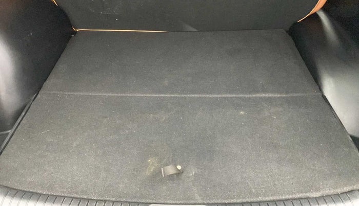 2018 Hyundai Creta E PLUS 1.6 PETROL, Petrol, Manual, 34,410 km, Boot Inside