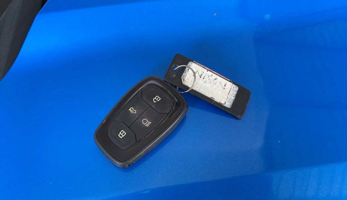 2020 Tata NEXON XZ PLUS (O) PETROL, Petrol, Manual, 64,477 km, Key Close Up