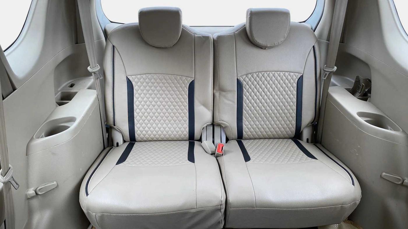 2017 Maruti Ertiga VXI AT, Petrol, Automatic, 24,634 km, Third Seat Row ( optional )