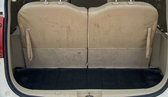 2017 Maruti Ertiga VXI AT, Petrol, Automatic, 24,634 km, Boot Inside
