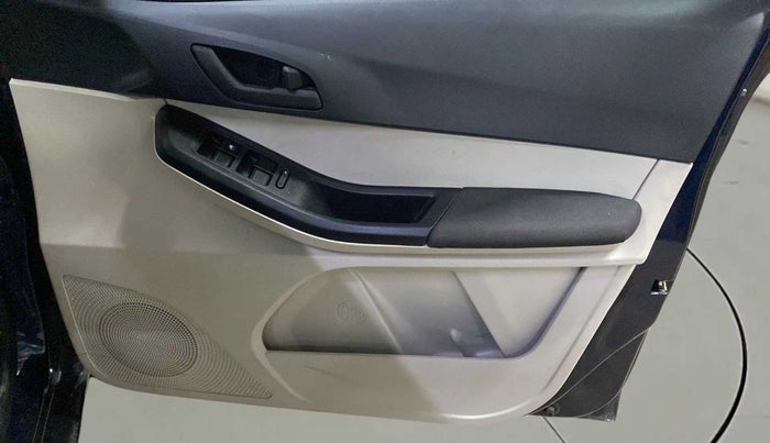 2023 Tata TIGOR XZ CNG, CNG, Manual, 14,548 km, Driver Side Door Panels Control