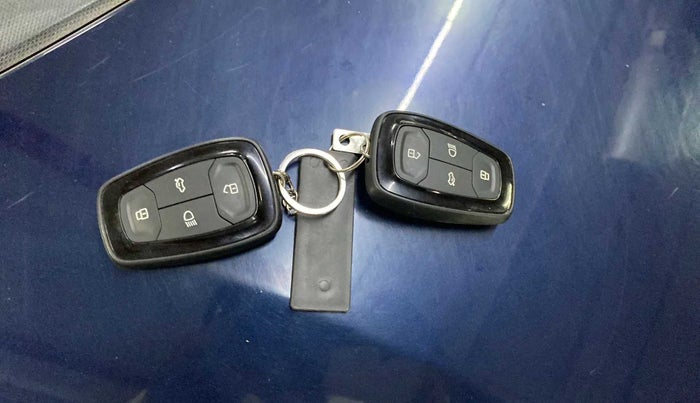 2023 Tata TIGOR XZ CNG, CNG, Manual, 14,548 km, Key Close Up
