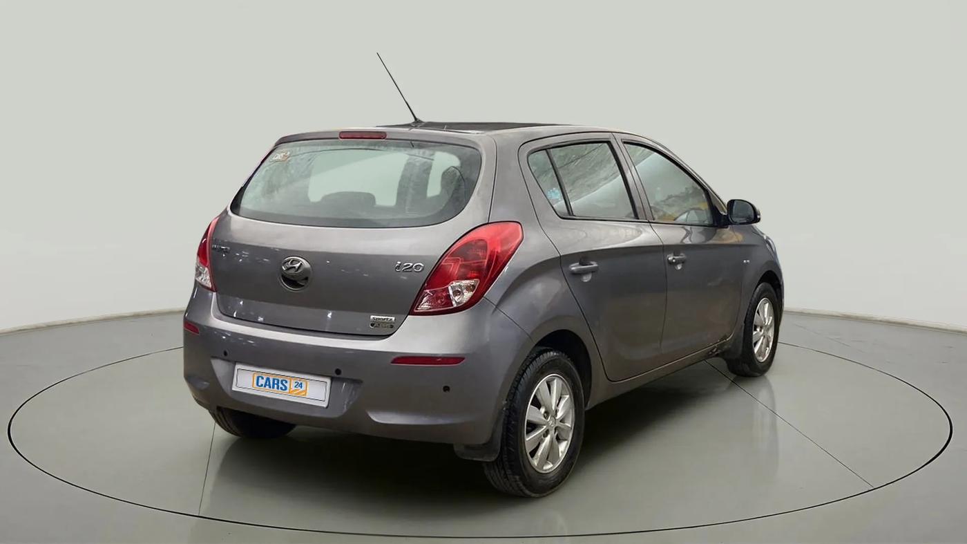 2013 Hyundai i20 SPORTZ 1.2, Petrol, Manual, 68,399 km, Right Back Diagonal
