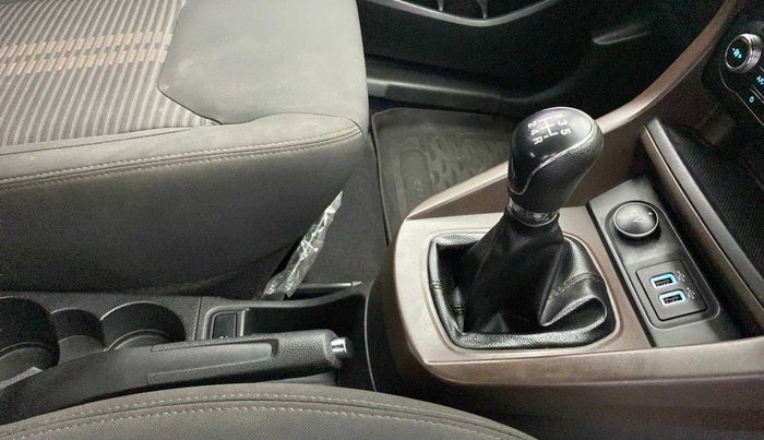 2018 Ford FREESTYLE TITANIUM PLUS 1.2 PETROL, Petrol, Manual, 63,627 km, Gear Lever
