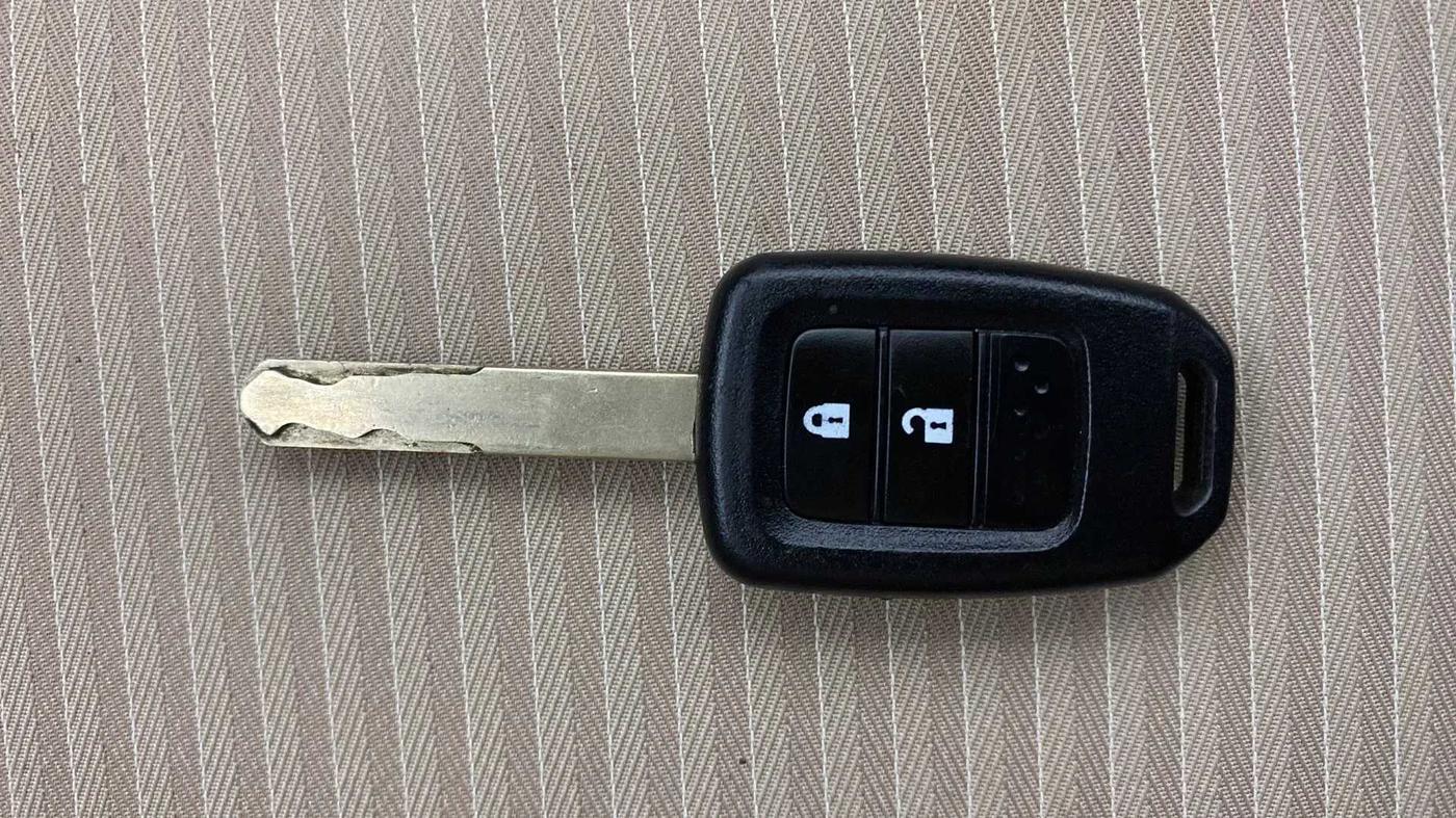 2019 Honda Amaze 1.2L I-VTEC S, Petrol, Manual, 32,147 km, Key Close Up