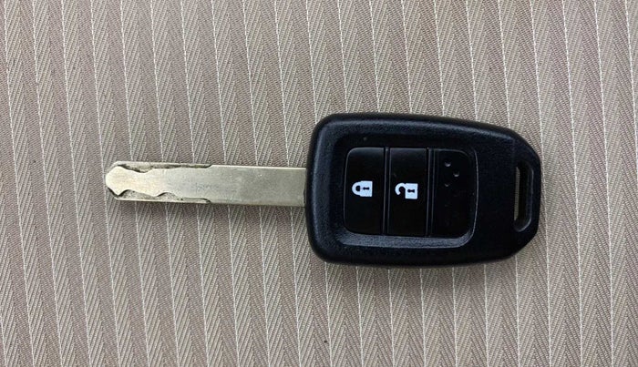 2019 Honda Amaze 1.2L I-VTEC S, Petrol, Manual, 32,147 km, Key Close Up