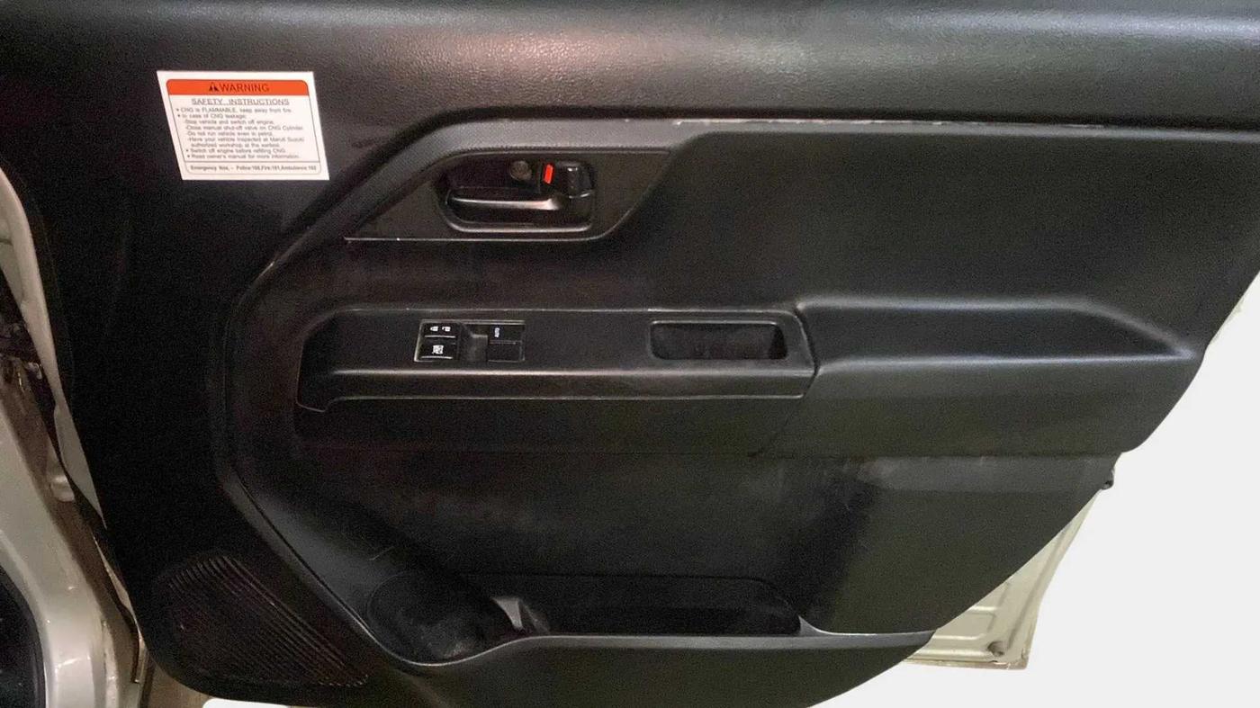 2021 Maruti New Wagon-R LXI CNG (O) 1.0, CNG, Manual, 38,890 km, Driver Side Door Panels Control