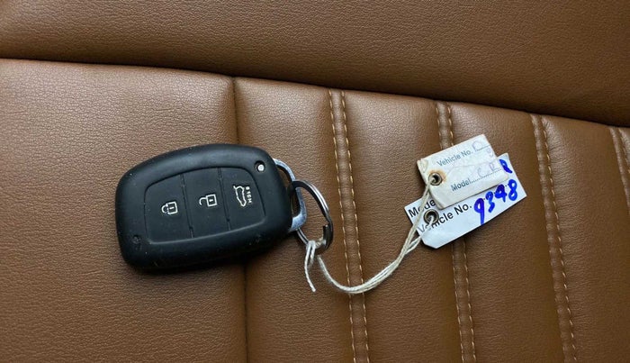 2019 Hyundai Creta SX AT 1.6 PETROL, Petrol, Automatic, 47,095 km, Key Close Up